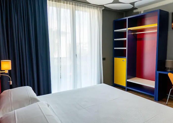 K Modern 3* Πεσκιέρα ντελ Γκάρντα